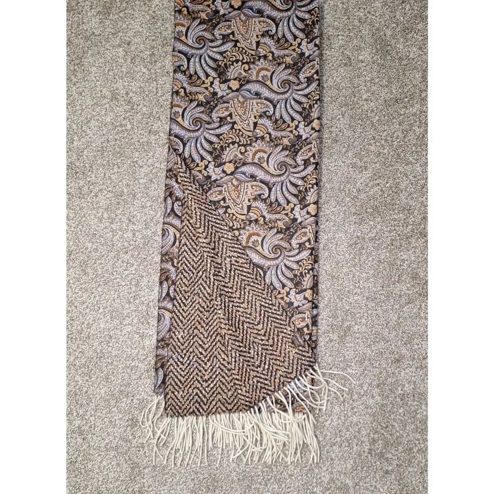 J.McLaughlin Reversible 100% Cashmere Scarf Paisley/Herringbone 26